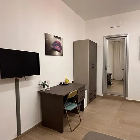 Binario 14 Piazza Garibaldi 4*