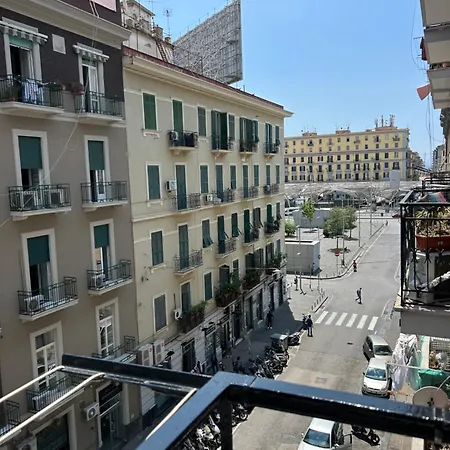 Bed & Breakfast Binario 14 Piazza Garibaldi