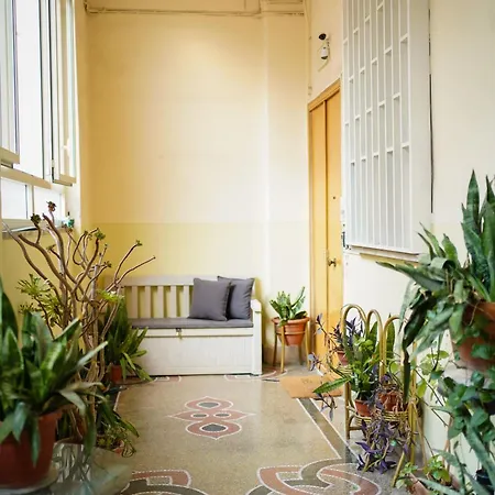 Binario 14 Piazza Garibaldi Bed & Breakfast Neapol