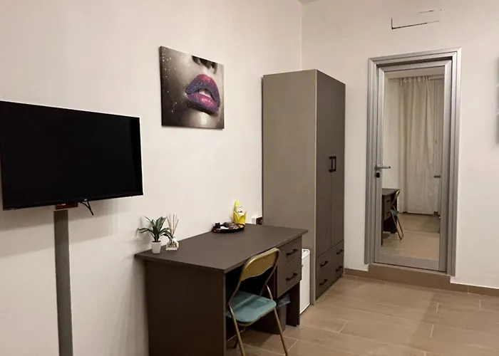 Binario 14 Piazza Garibaldi 4*