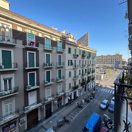 Binario 14 Piazza Garibaldi 4*