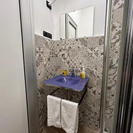 Binario 14 Piazza Garibaldi Отель типа 