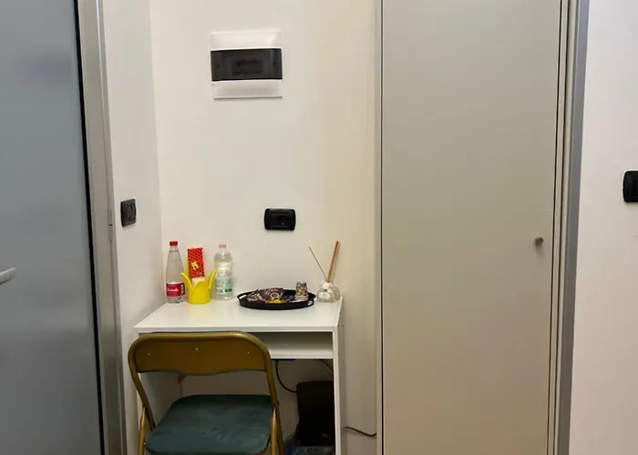 Binario 14 Piazza Garibaldi 4* נאפולי