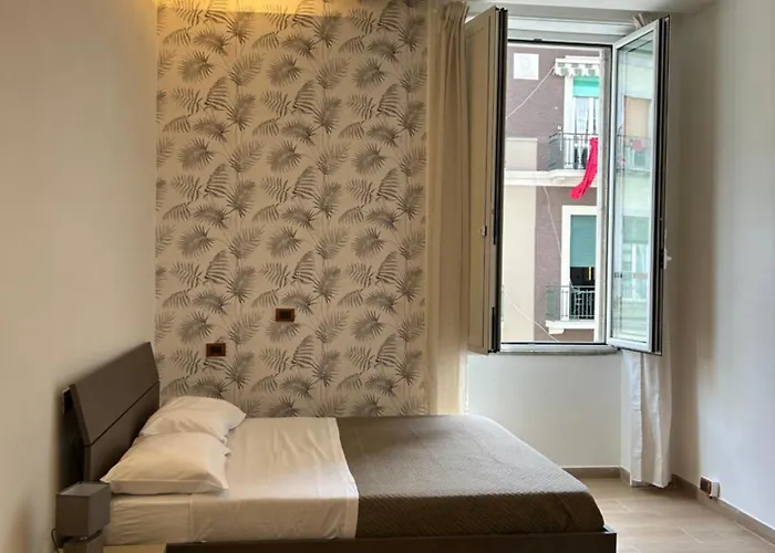 Binario 14 Piazza Garibaldi 4*