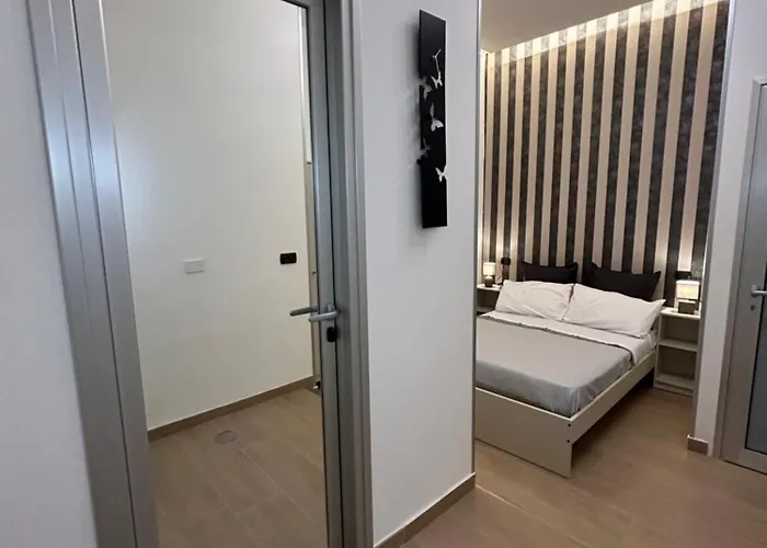 Binario 14 Piazza Garibaldi 4* נאפולי