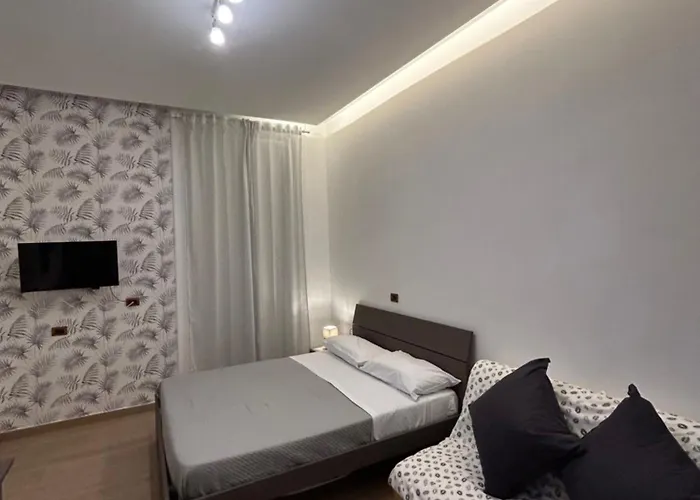 Binario 14 Piazza Garibaldi נאפולי