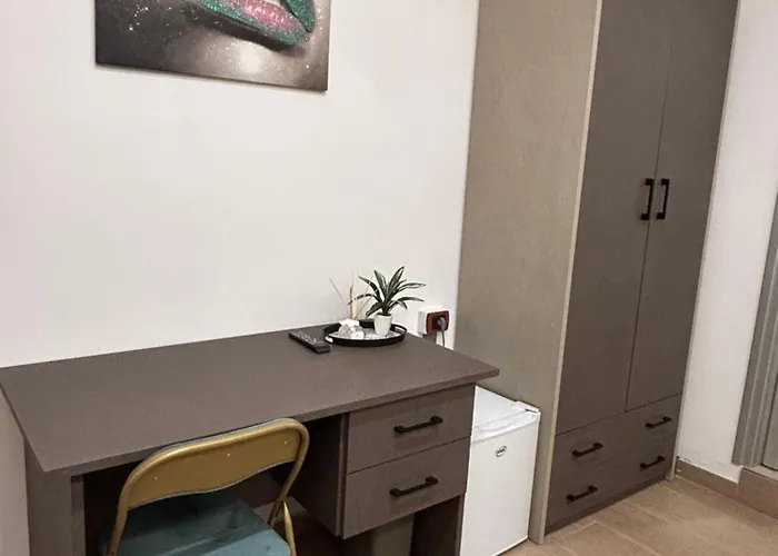 Binario 14 Piazza Garibaldi נאפולי