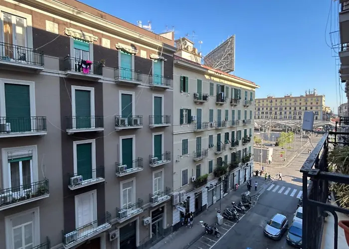 Binario 14 Piazza Garibaldi 4*