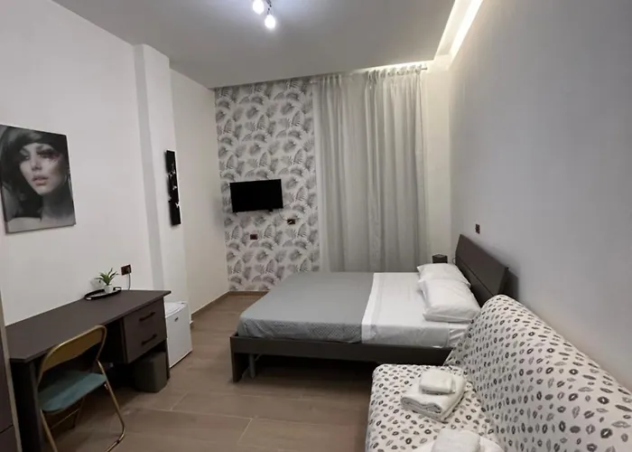 לינה וארוחת בוקר Binario 14 Piazza Garibaldi 4*