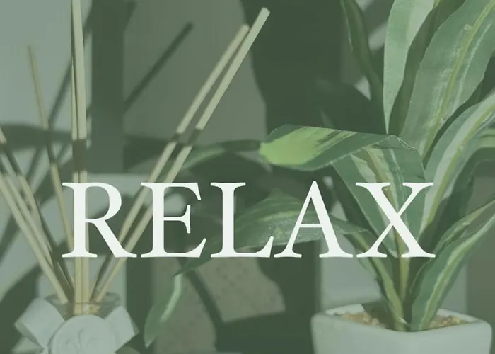 Binario 14 Piazza Garibaldi לינה וארוחת בוקר 4*