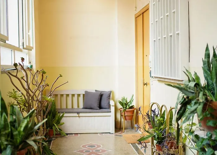 Binario 14 Piazza Garibaldi לינה וארוחת בוקר נאפולי