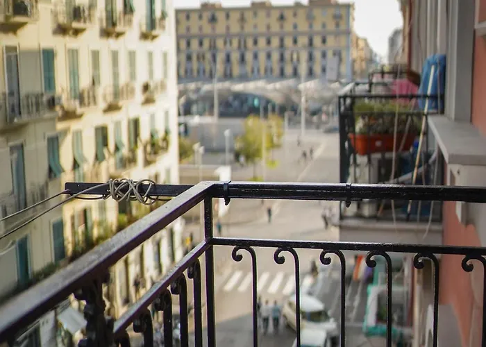 לינה וארוחת בוקר Binario 14 Piazza Garibaldi 4*